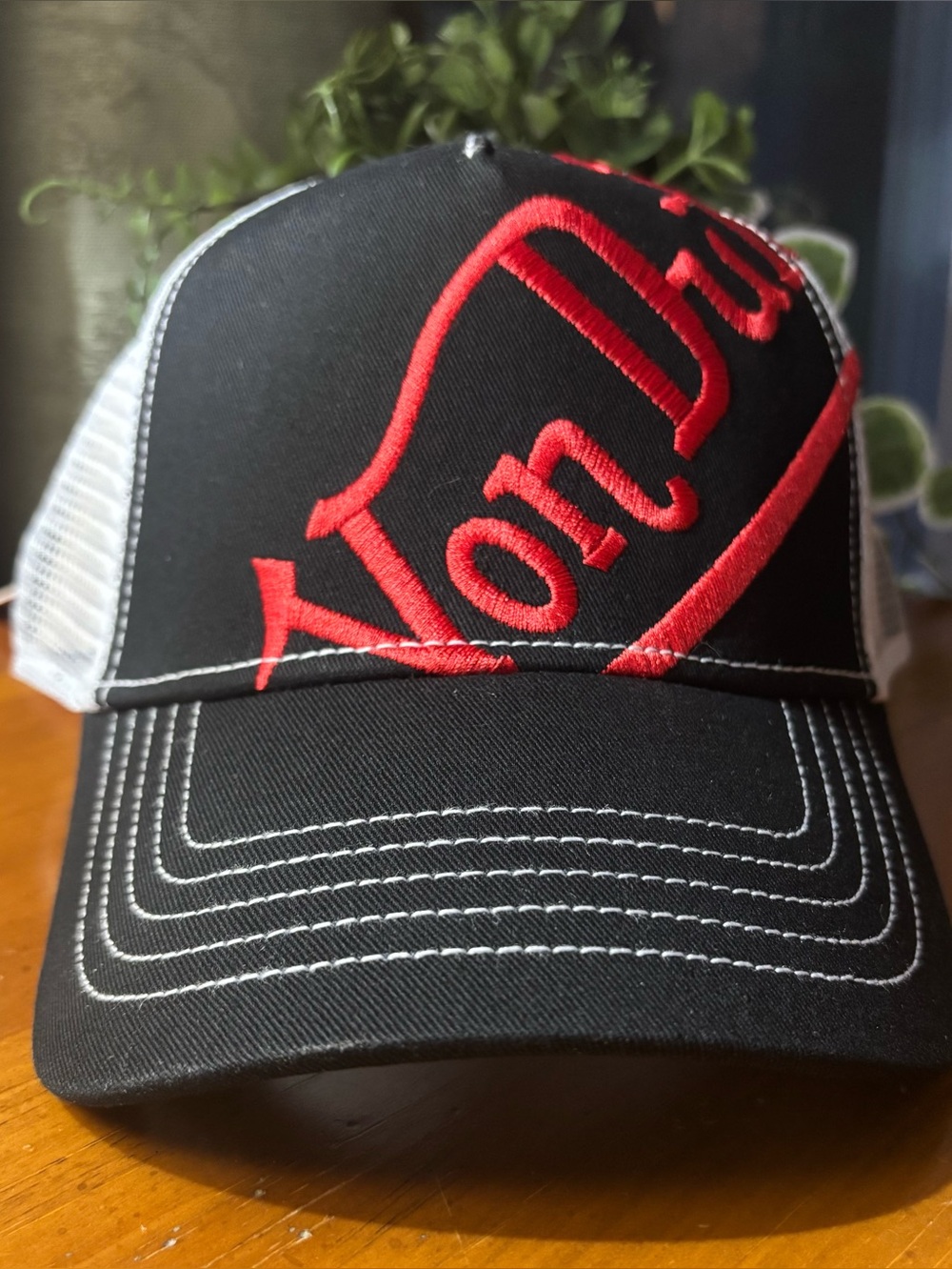Von Dutch Black White Trucker Hat with Red Embroidered Script. New with tags. - Picture 4 of 5